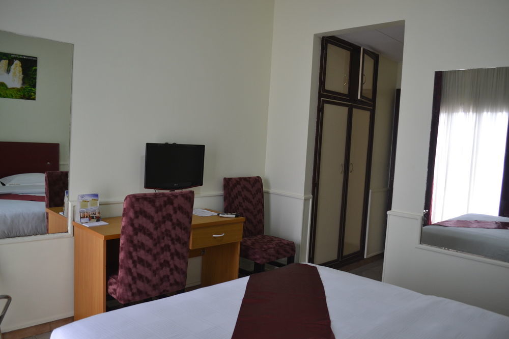 Hotel Mansel Yaoundé Εξωτερικό φωτογραφία
