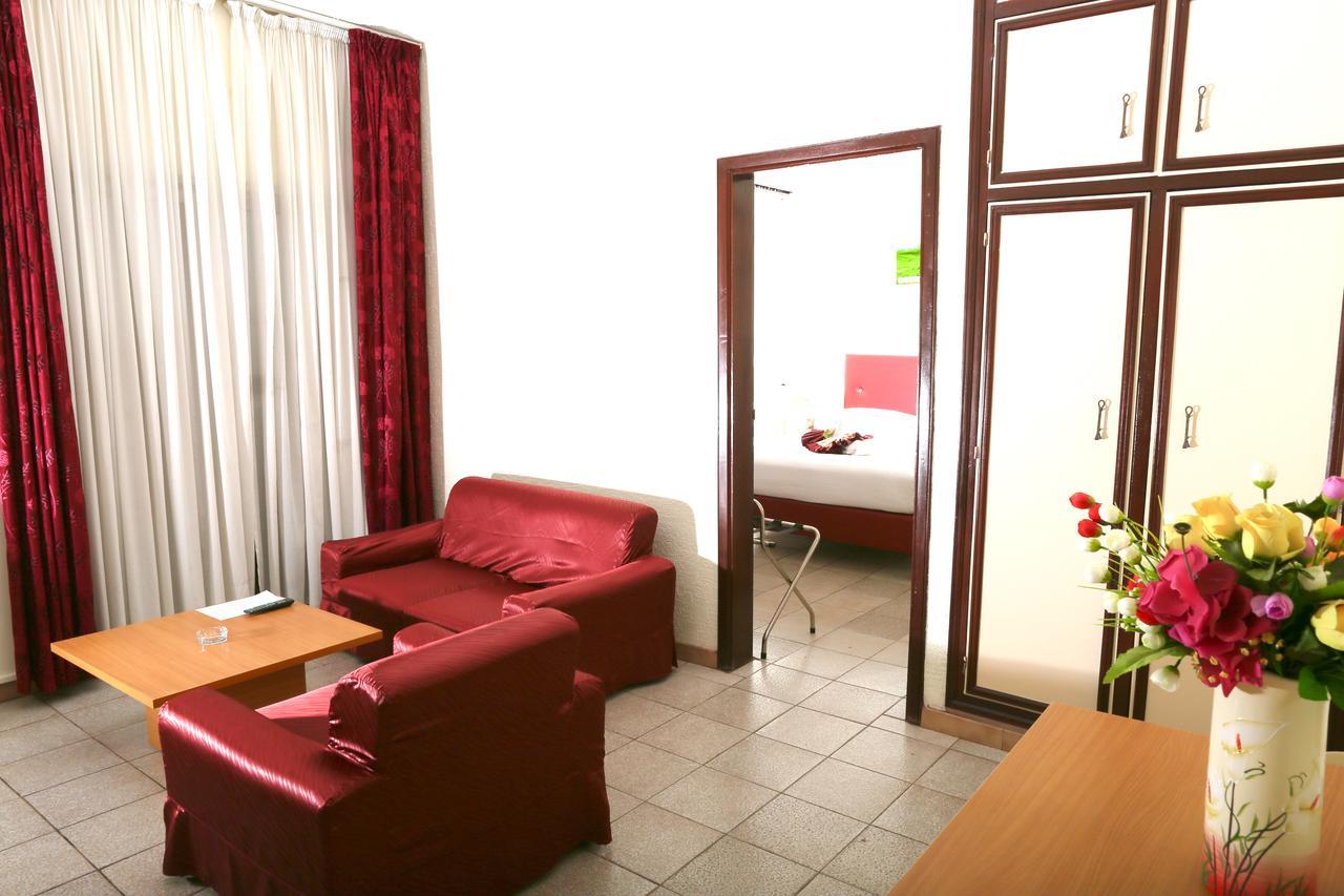 Hotel Mansel Yaoundé Εξωτερικό φωτογραφία