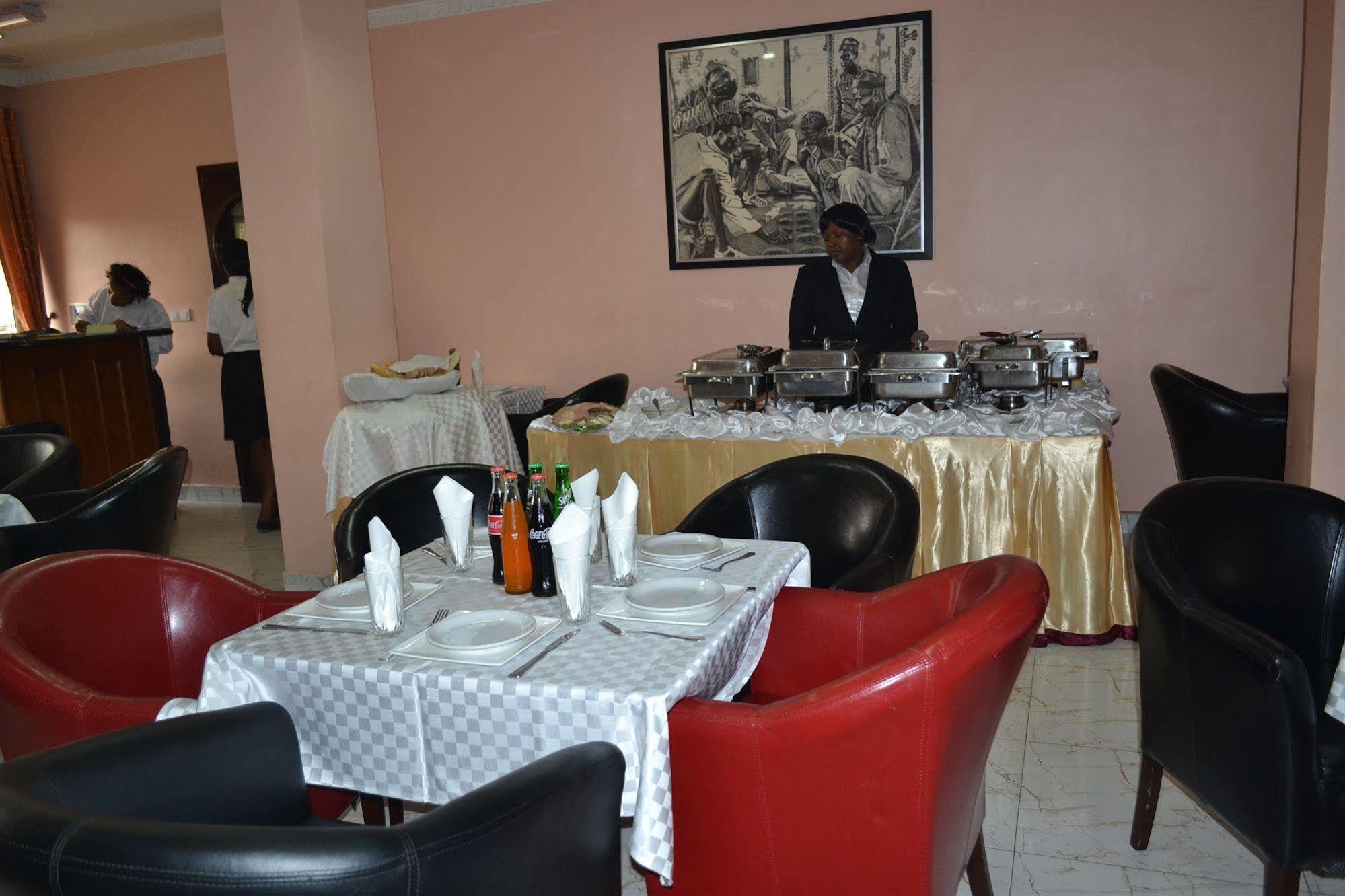 Hotel Mansel Yaoundé Εξωτερικό φωτογραφία