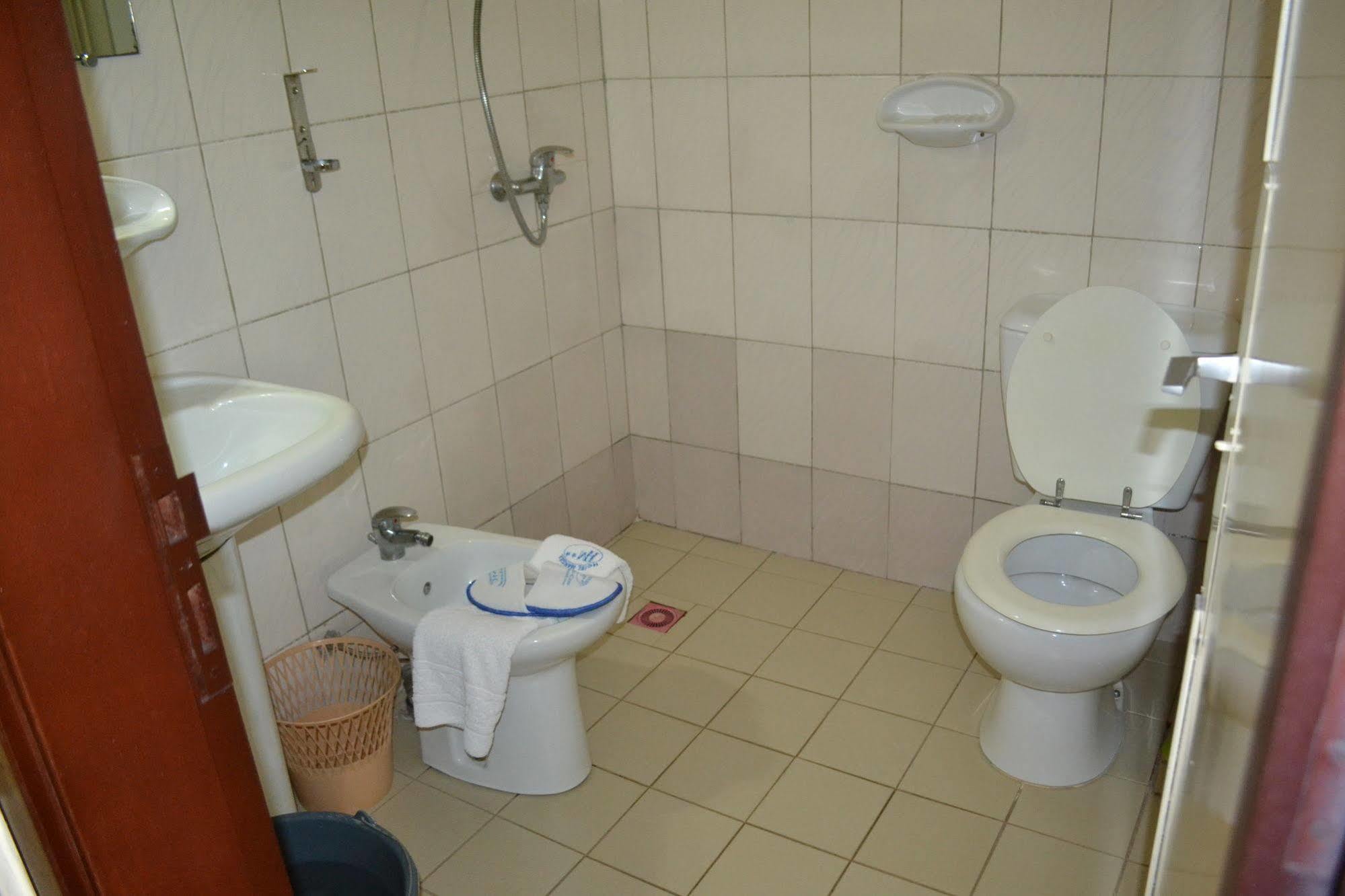 Hotel Mansel Yaoundé Εξωτερικό φωτογραφία