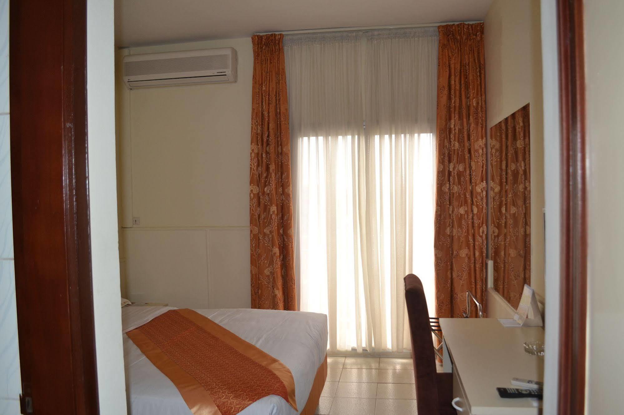 Hotel Mansel Yaoundé Εξωτερικό φωτογραφία