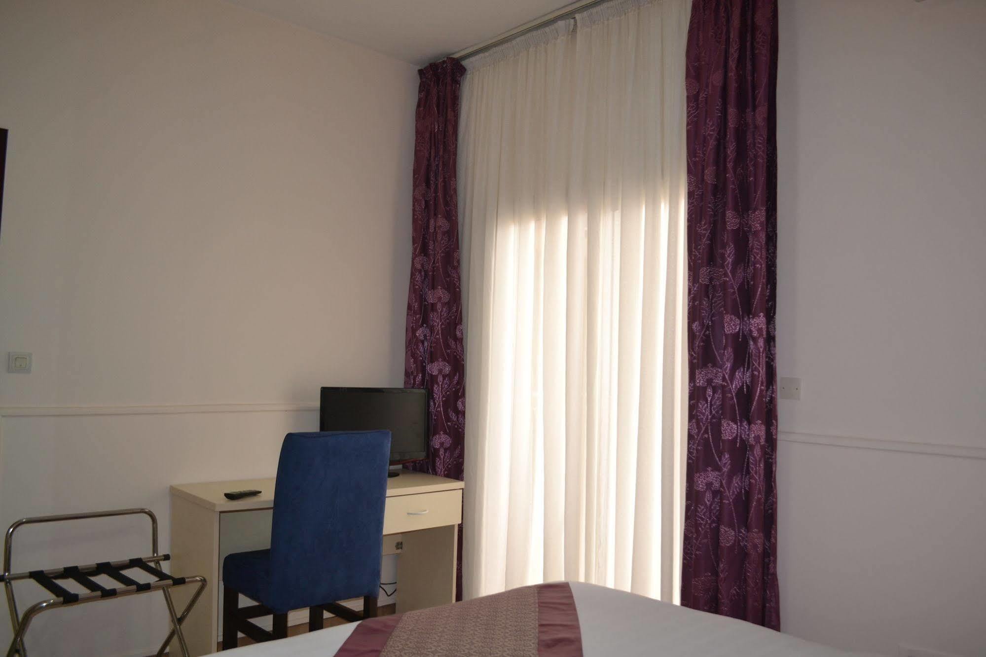 Hotel Mansel Yaoundé Εξωτερικό φωτογραφία